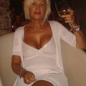 45 ans, Discipline à Pau Laurence - rencontre-BDSM-Pau