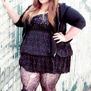 Un soumis à mes pieds ce soir Sophie - rencontre-Milf-Vannes